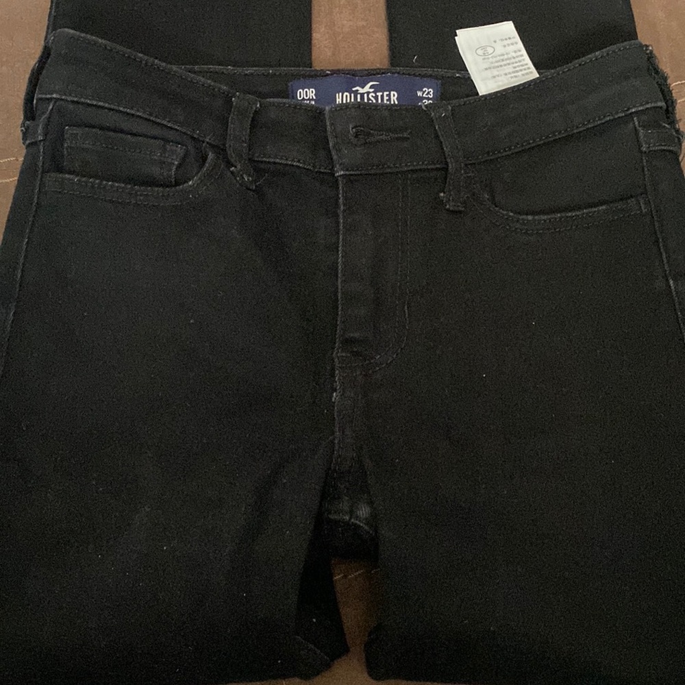 Hollister mid-rise super skinny jean